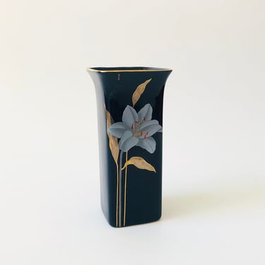 Lily Vase by Otagiri Japan 