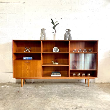 Mid Century Modern Bookcase or Room Divider 