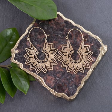 Brass Decorated Cutout Lotus Earring