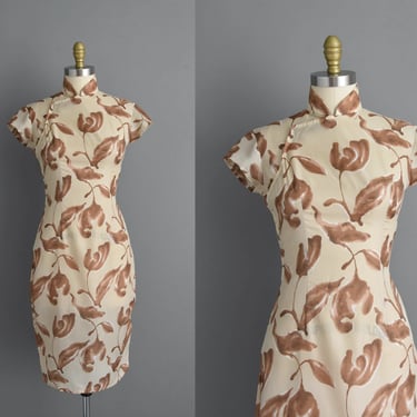 1950s vintage dress | Beautiful Brown Floral Print Cheongsam Wiggle Dress | Small | 50s dress 