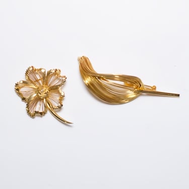 Vintage 60s/70s Gold Wire Flower and Leaf Brooch Set 