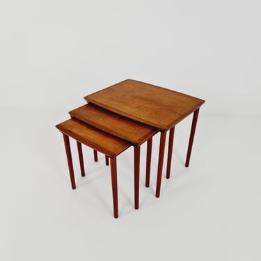 Midcentury Danish teak nesting tables/ side tables by Poul Jensen for selig, 1960s 