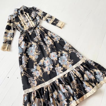 1970s Jean Varon Prairie Gown – Painterly Floral Maxi Dress with Lace Panels, M/L Vintage 