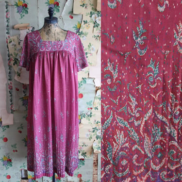 Vintage 1970s Plus Size Purple Paisley Pleated Dress. XL. Femme of Dallas. Pink. 