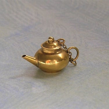 Vintage 14K Gold Teapot Charm, Old Teapot Charm, Unusual 14K Gold Vintage Charm (#3973) 