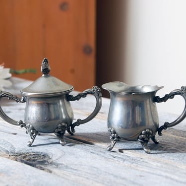 Silver plated sugar bowl & creamer / vintage silver sugar and creamer set / tea serving set / floral cottage tea set / shabby chic decor 