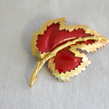 1960s Red and Gold Leaf Brooch 