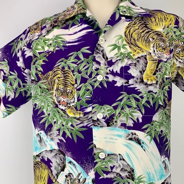 RARE >> 1950's Tiger Hawaiian Shirt - Rayon Crepe Fabric - ROSS MENSWEAR - Vivid Colorful Print - Shell Buttons - Loop Collar - Medium 
