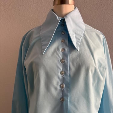 Vintage 60s Sky Blue Solid Mod Long Sleeve Blouse with Poofy Long Sleeves; 70s Spring Pastel Dog Ear Dagger Collar Polyester Cotton Blouse 