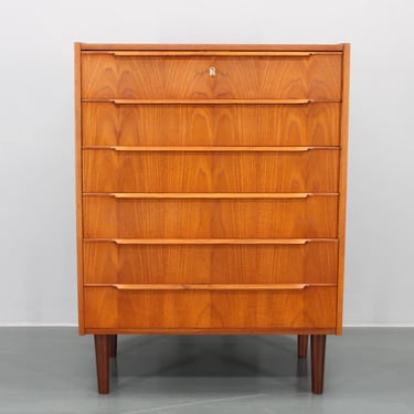 1960s Danish Teak Chest of Drawers 