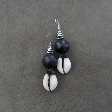 Cowrie shell and black and silver earrings 3 