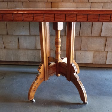 Antique Eastlake Table 29.75 X 29