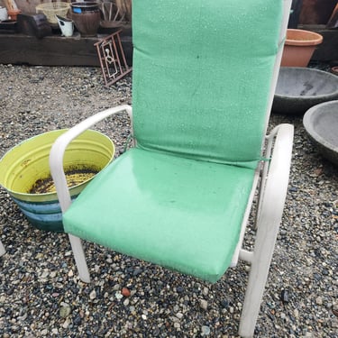 Green Outdoor Chair 28.25W x 39.5H x 24.5D