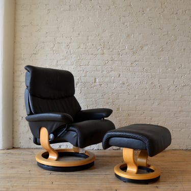 Ekornes Stressless Leather Recliner Chair w/ Adj Headrest Large Size