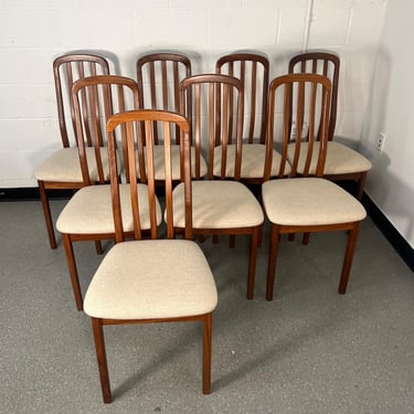 Set Of 8 Mid Century Modern Teak Dining Chairs Slat Back 