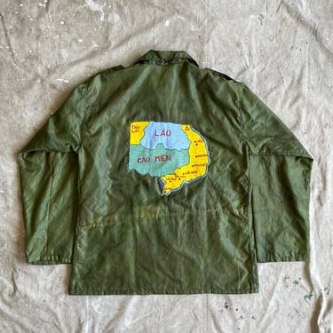 Size L Vintage 1970s Vietnam Souvenir Tour Jacket 2199 