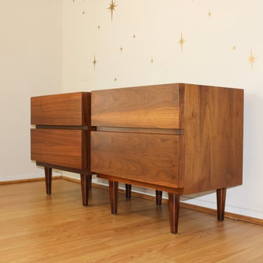 Pair of American Modernist Walnut Nightstands