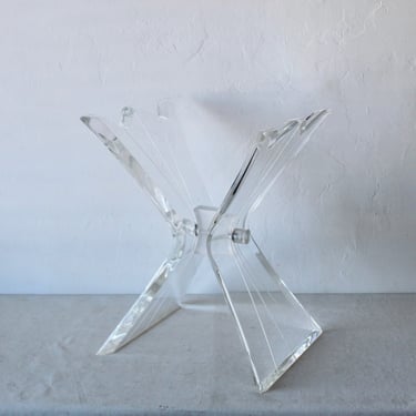 Lion in Frost Style  Lucite Butterfly End Side Accent Table BaseHollywood Regency 