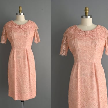 vintage 1950s Pink Lace Wiggle Dress - Size Medium 