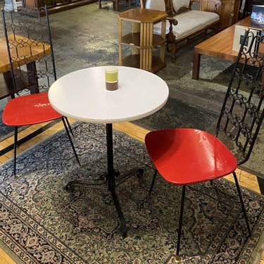 Iron Base Cafe Table w 2 Scroll Iron Chairs and Red Seats