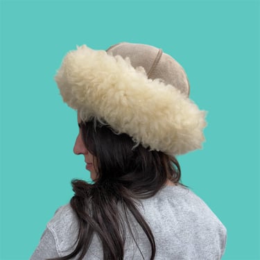 Vintage Brown and Black Sheepskin Winter Beanie Hat  display picture 2