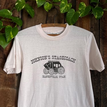 Vintage Early 80s Johnson’s Stagecoach Hanksville Utah Off White T shirt thin soft size M 