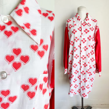 Vintage 1970s Heart Print Nightgown / Night Shirt // size M 