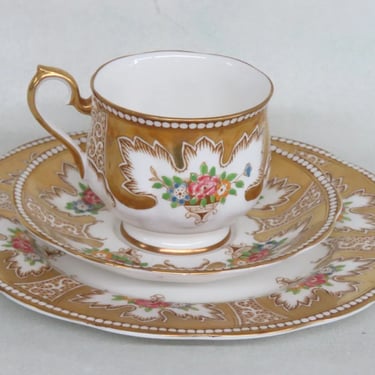 Royal Albert England Royalty Floral Tea Cup Saucer and Dessert Plate Set 3481B