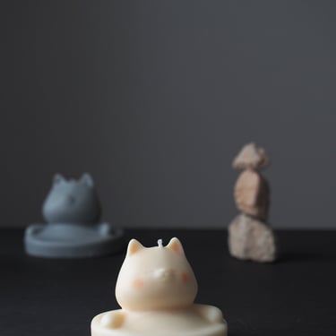 Zazen Cat Candle, Animal Candle, Meditation Candle, Soywax, beeswax, Scented Candle, Handmade Gift idea 