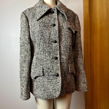 60’s Nubby Wool Black & White Jacket~ pointy collar pockets buttons down front~ blazer Mod retro salt n pepper / size LG 