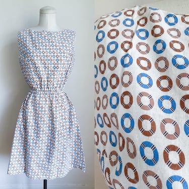 Vintage 1960s Life Saver Floral Novelty Print Shift Dress / S-M 