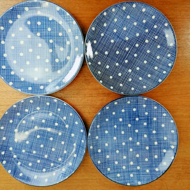 Waechtersbach (4) 7" Bread Plates | Blue Crosshatch White Dots | B1577 | Germany 