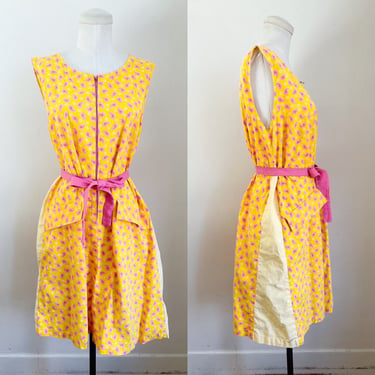 Vintage 1960s Yellow and Pink Paisley House Dress / L 