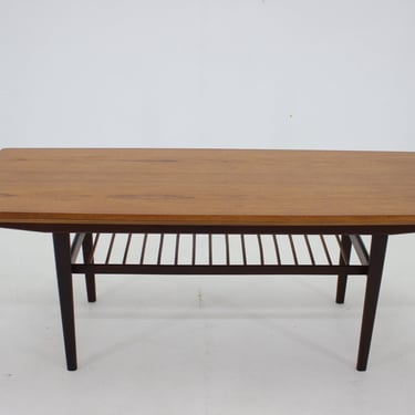 1960s Danish Teak Adjustable and Extendable Coffee Table, Denmark 