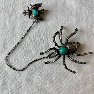Vintage Sterling silver Native spider & fly collar pin~ Rockabilly Gothic vibes Insect 