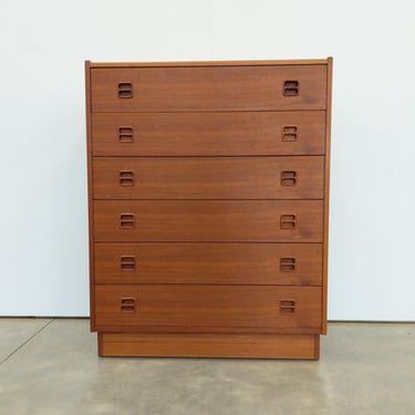 Vintage Mid Century Modern Teak Dresser 