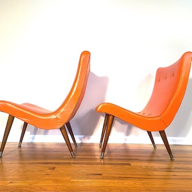 Mid Century Pair of Scoop Chairs 