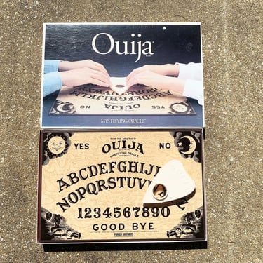 Vintage Ouija Board Game Planchette Box Mystifying Oracle William Fuld Parker Brothers Psychic Spirit Talking Collectible Salem MA 1990s 
