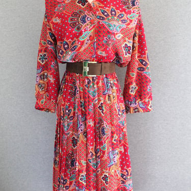 1980s - Shirtwaist - Day Dress - Red - Floral - by Lady Carol Petite - Estimated size M/L 