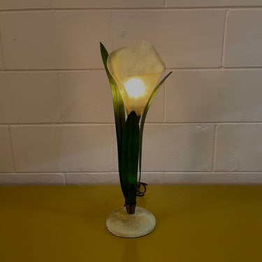 Vintage 90s Fiberglass Lilly Lamp 