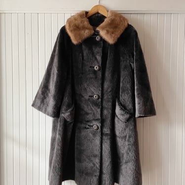 Vintage 1960s Two Tone Brown Fur Coat L