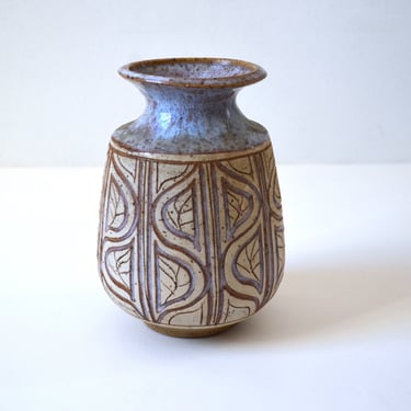 Vintage Susan Brown Freeman Stoneware Studio Pottery Vase in Lavender Salt Glaze, Alabama 