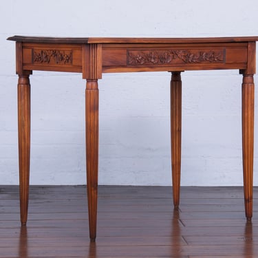 1930s French Art Deco Walnut Writing Desk or Side Table 