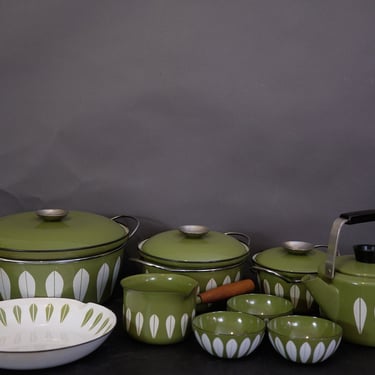 Vintage Catherineholm Avocado Green Lotus Collection Pots, Saucepan, Skillet, Bowls, Kettle Excellent Condition 