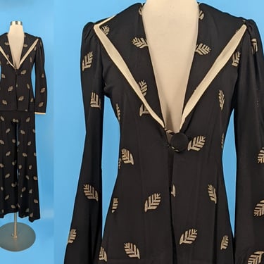 Vintage Seventies Young Edwardian XS Suit - 70s Black Leaf Print Pant Suit 