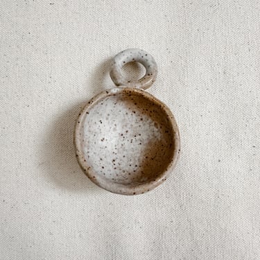 Mona Scoop in Matte White // handmade ceramic tea coffee and spice scoop 