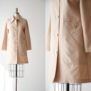 beige rain jacket | 70s vintage Misty Harbor beige tan khaki minimalist dark academia jacket 