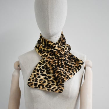 Vintage Leopard Print Velveteen Short Scarf 