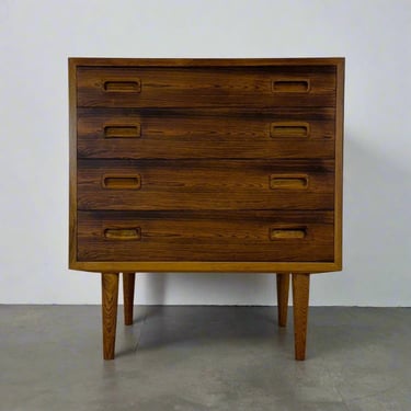 Hundevad & Co. Model #40/16 Danish Rosewood 4 Drawer Chest / Dresser Designed by Poul Hundevad - #A1680