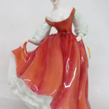 Royal Doulton Fair Lady Red HN2832 Bone China Porcelain Figurine 2865B*
